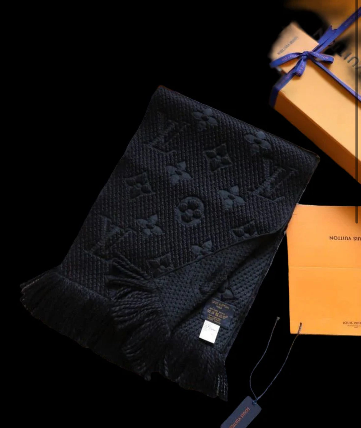 Lv scarf 