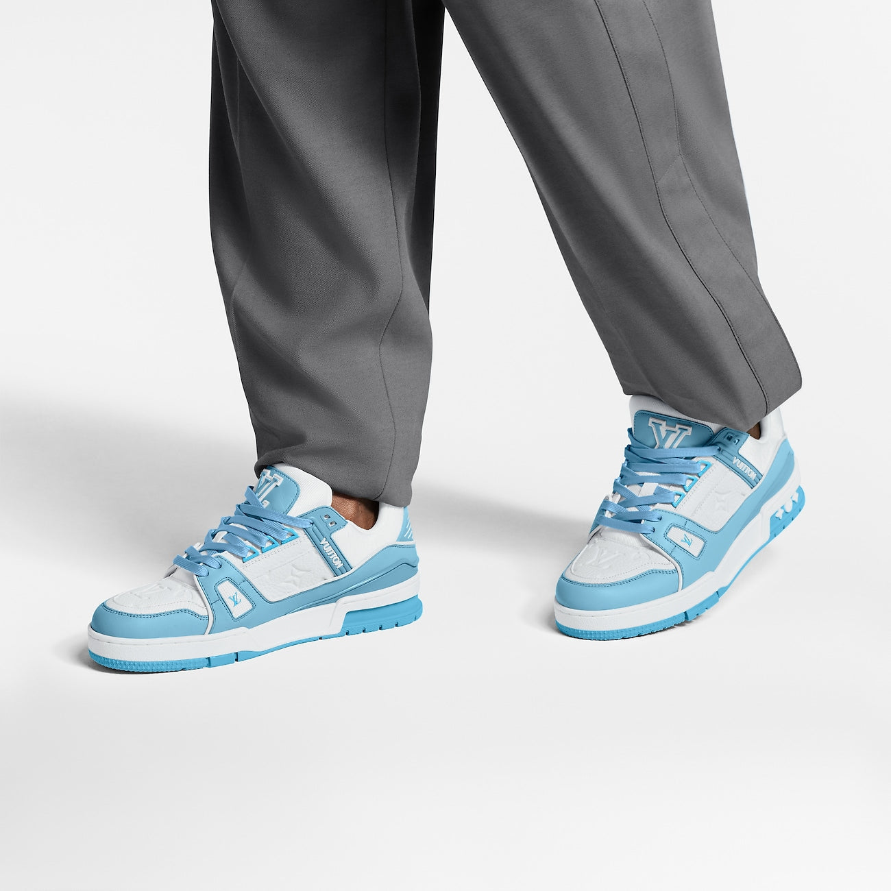 LOUIS VUITTON LV TRAINER WHITE BLUE FULLY BOXED