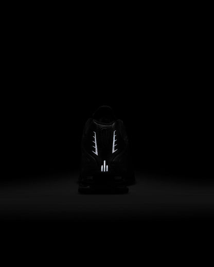 Nike Shox R4