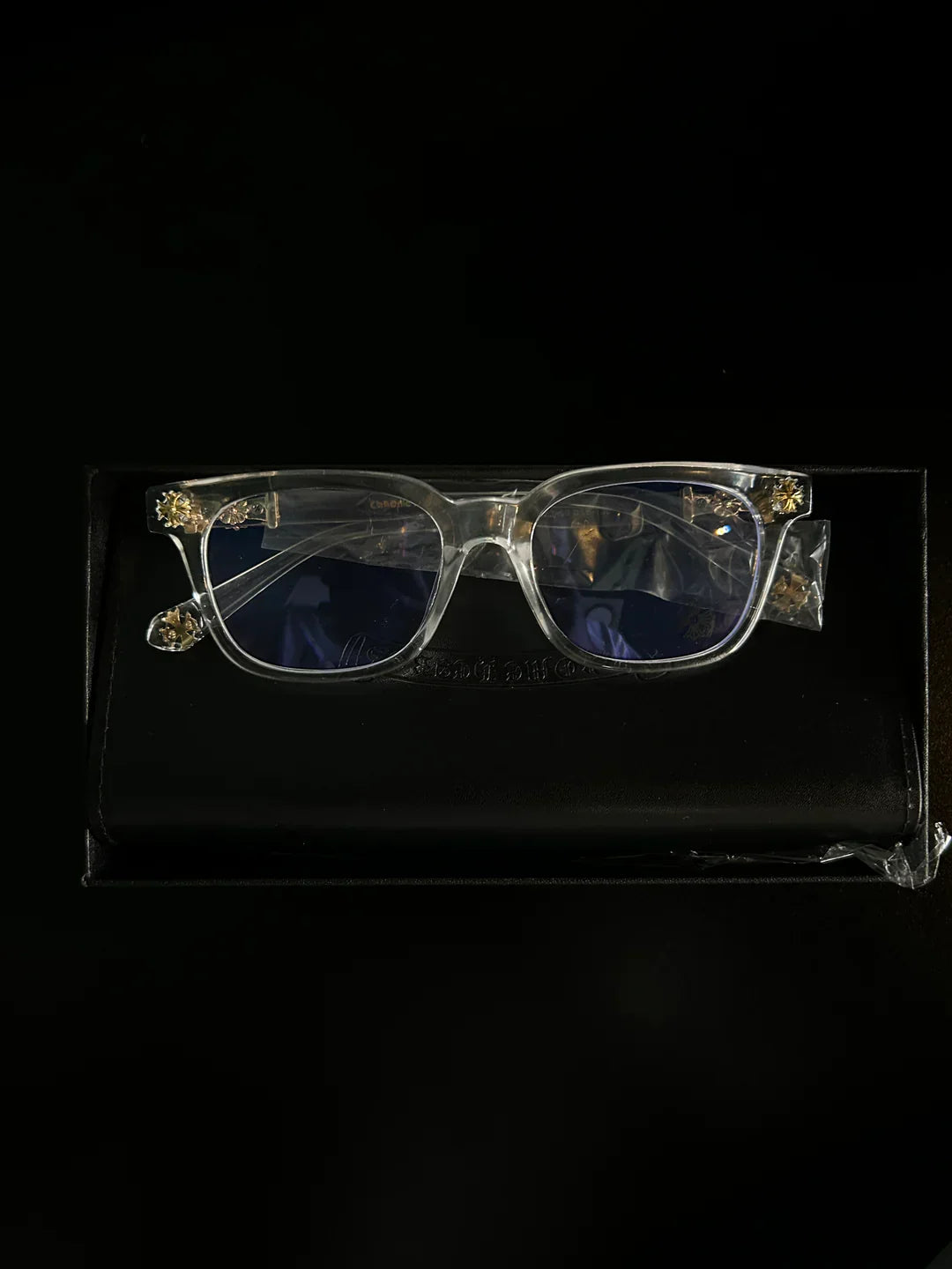 CHROME HEART GLASSES - CLEAR & GOLD BADGES