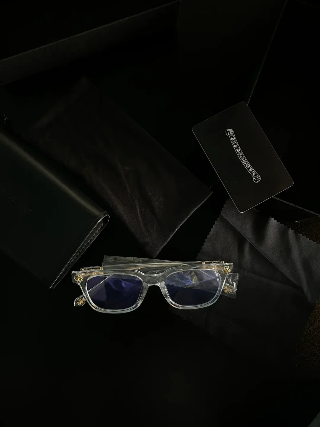 CHROME HEART GLASSES - CLEAR & GOLD BADGES