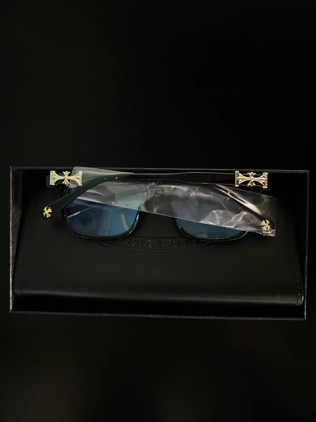 CHROME HEART GLASSES - BLACK & GOLD BADGES